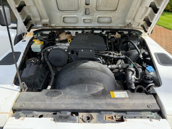2010LAND ROVER DEFENDER LOCAL - Image 4