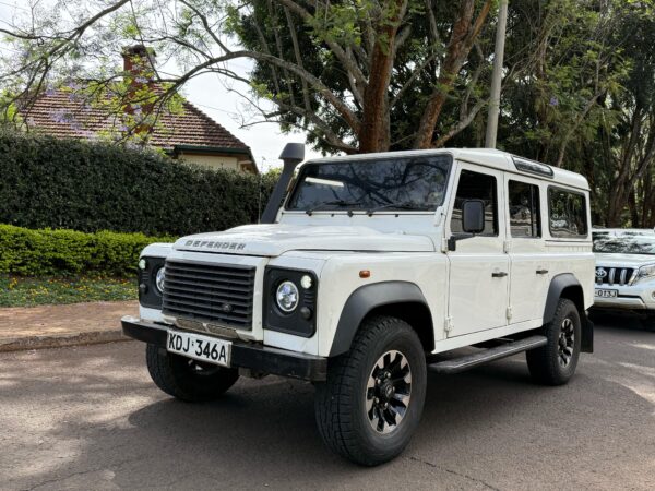 2010LAND ROVER DEFENDER LOCAL - Image 12