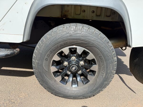 2010LAND ROVER DEFENDER LOCAL - Image 13